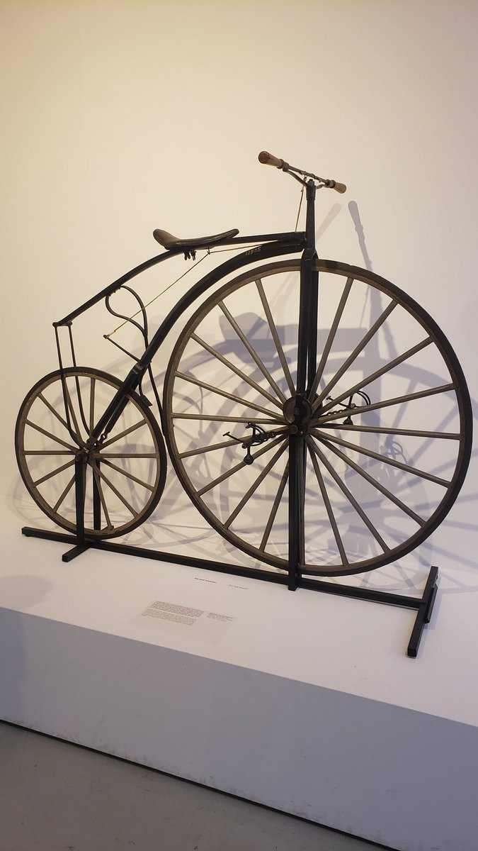 Prêt pour mon cours d'histoire des techniques! Expo "À vélo. Paris Métropole 1818-1830" <a href="/PavillonArsenal/">PAVILLON ARSENAL</a>