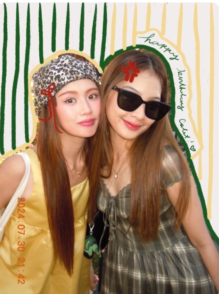 ITGIRLOI's tweet photo. macolet and their cheek to cheek pose 🥹 https://t.co/5sdREEbbUj