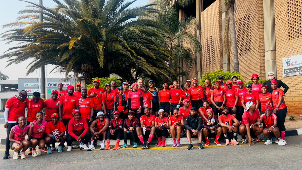 fatcats_ac's tweet photo. Stronger together, faster together! 🏃♂️💨 Celebrating unity and teamwork in every step of our collaboration run today.
#LDRmeetsFatCats
#Uzosenzani
#Fokol
#FatCatsAC
#Collaboration
#Theme
#Red https://t.co/n6aH9YbshN