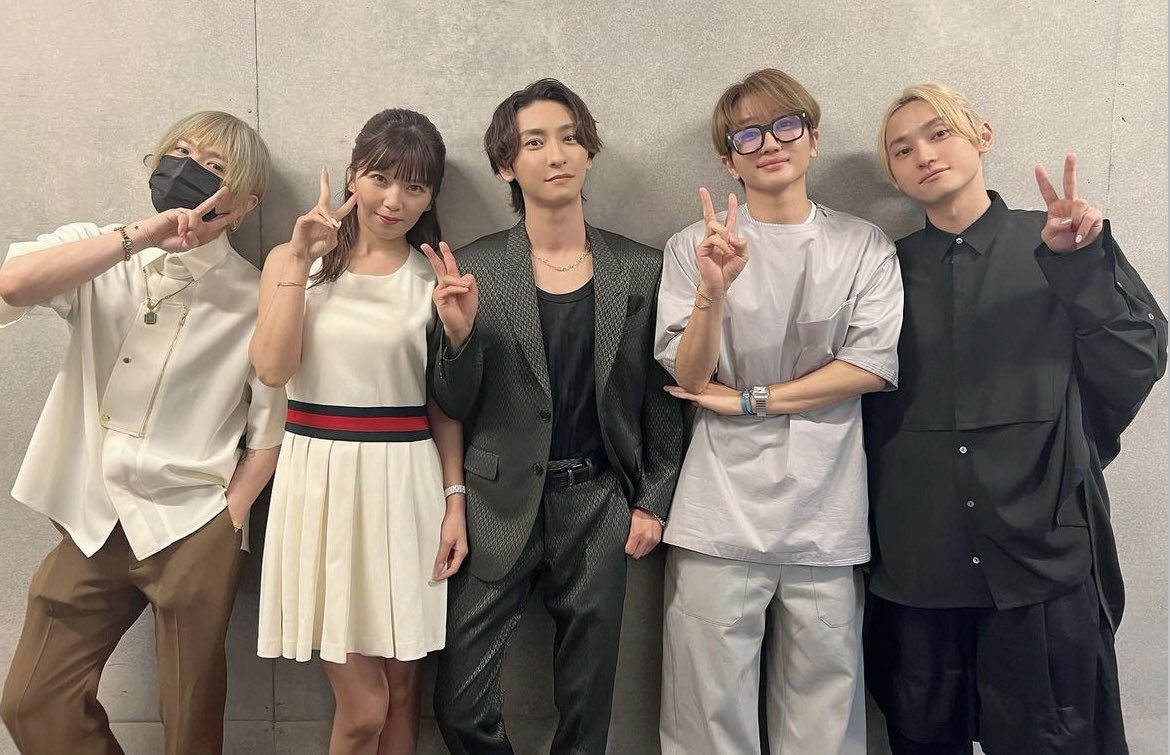 a3244y's tweet photo. おめでとうと沢山のありがとうを🪄♡
#AAA19thAnniversary https://t.co/4OliFAiou7