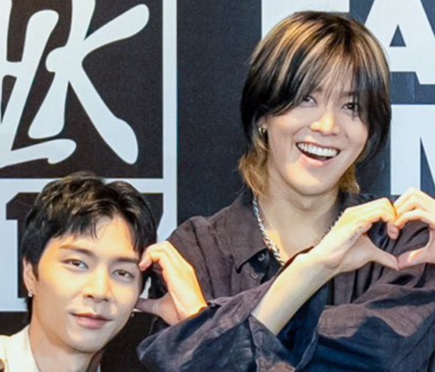 😃🫶😄🫶❤️

#NCTFanart #JOHNNY #YUTA