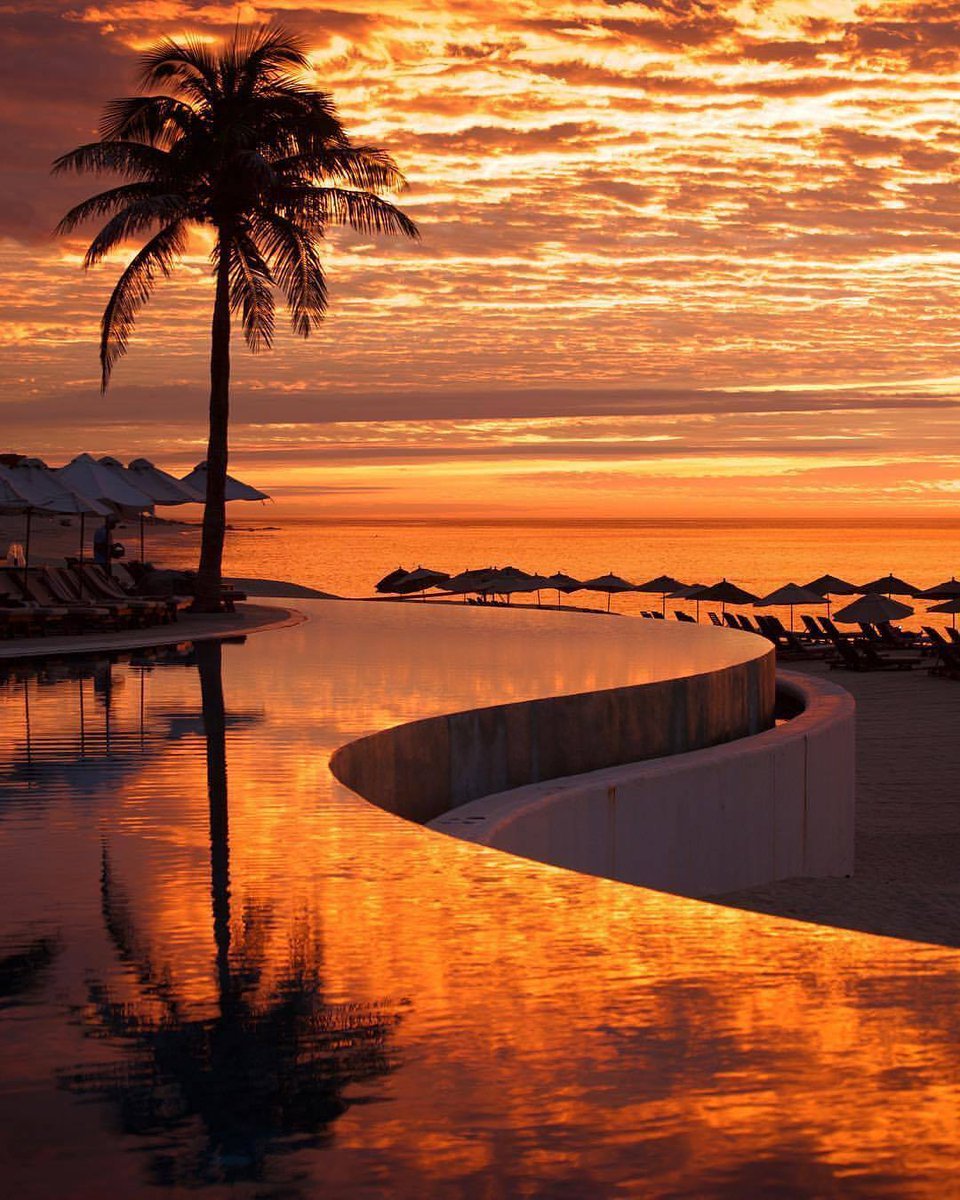aestheticspost_'s tweet photo. Sunrise in Cabo San Lucas, Mexico

📷: activitymonster https://t.co/clFqFcCuZS