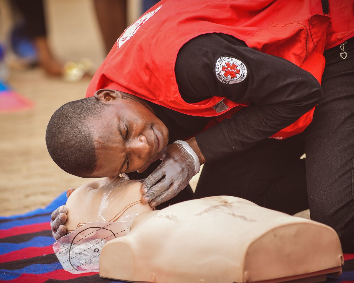 nrcs_ng's tweet image. We celebrated World First Aid Day in Abuja. With activities aimed at raising awareness of the importance of ‘First Aid in Sports’ .The event featured exercise displays and first aid demonstrations conducted by trained volunteers.
#WFAD2024
#LearnFirstAid 
#FirstAidisLife