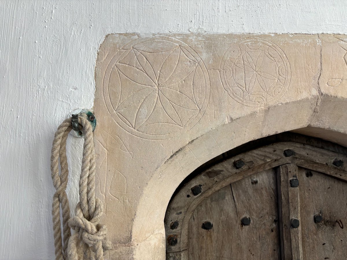 JulietBlaxland's tweet photo. #RideAndStride duty at St Margaret South Elmham churchโฆ ๐ฐ๐ด๐ปโโ๏ธ๐โ๏ธ #Suffolk #OldRec https://t.co/jSKjIGEXu3