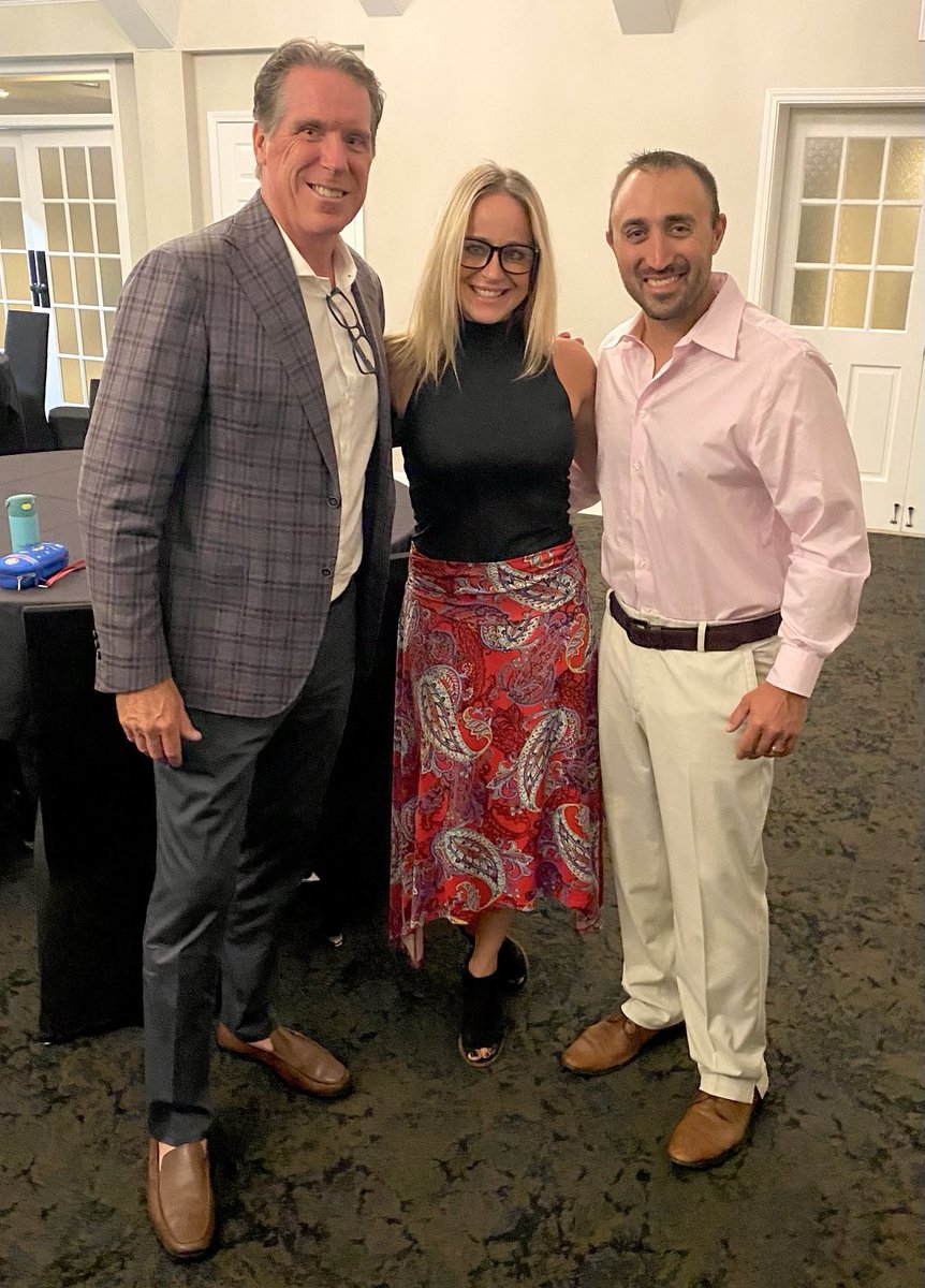 RickMirer's tweet photo. I had a blast last night at Prestwick Country Club. โฆWine enthusiasts and โฆ@NDFootballโฉ fans. โฆ#ChefDan was on it. @MirrorWineโฉ โฆ@PLACTwineโฉ https://t.co/OqMg7HkPnW