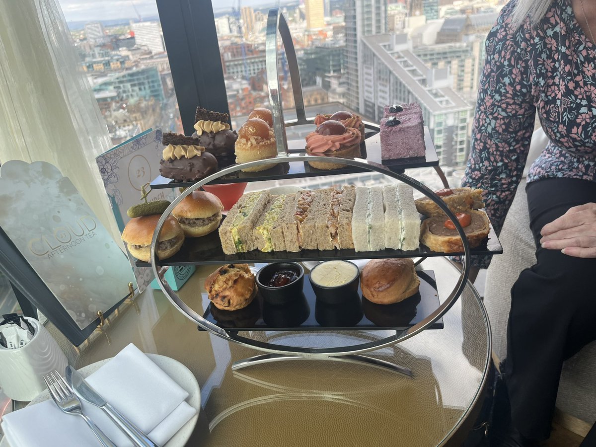 NatureGirl_21's tweet image. What a lovely afternoon we had. Great views, great service and the most divine coffee I’ve ever tasted 😍

Thank you for making us feel special ✨

@Cloud23Bar #afternoontea #manchester #cloud23