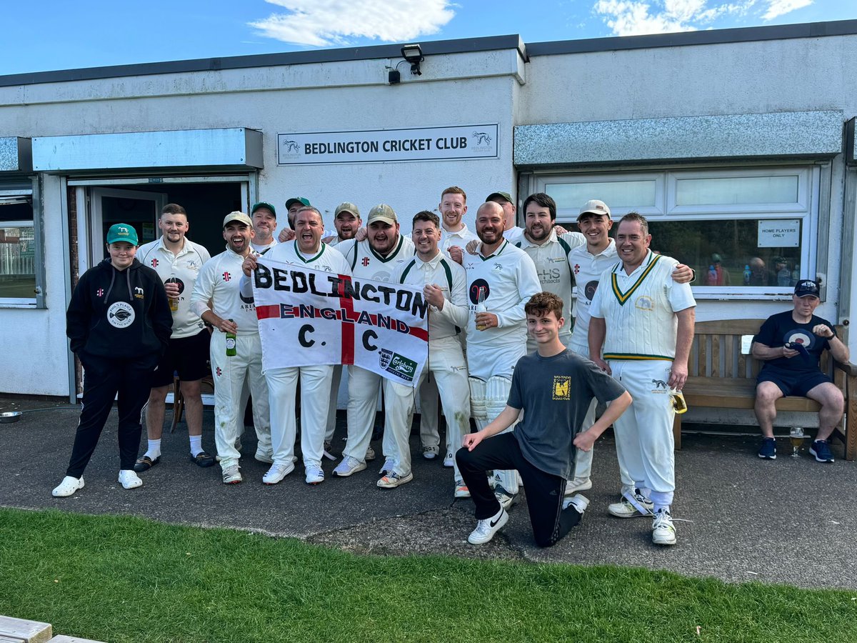 DON’T YOU KNOW PUMP IT UP, THE TWOS ARE ACTUALLY UP🏆

NTCL Divison 5 CHAMPS🏏