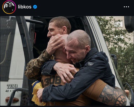 eurovanya's tweet photo. share photos of Azovstal defenders arriving home, so more people could see them

these heroes skinny hands, freed from the clutches of death, speak louder than words https://t.co/q3wSZpWsZJ