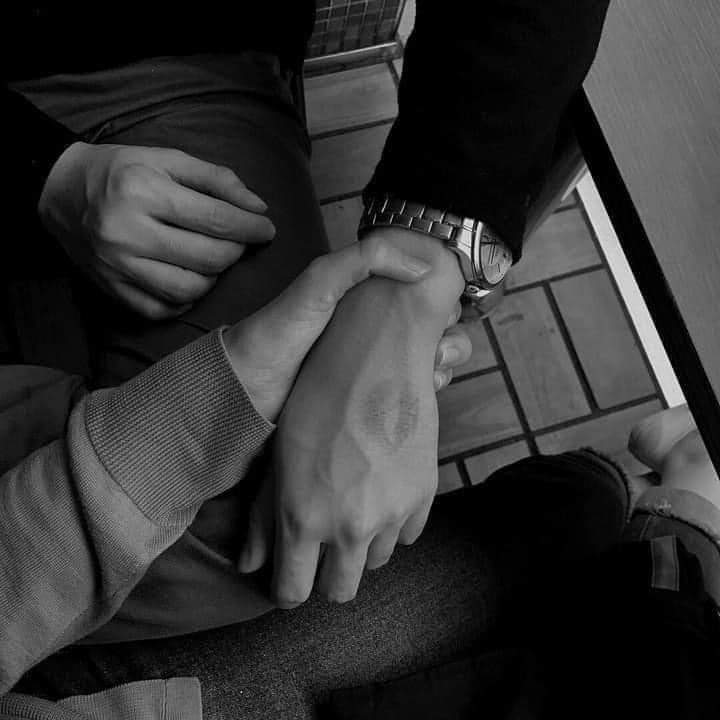 الإشتياق لا يكون للراحلين فقط بل أيضاً لأولئك الذين تغيروا ومازالوا حولنا ..