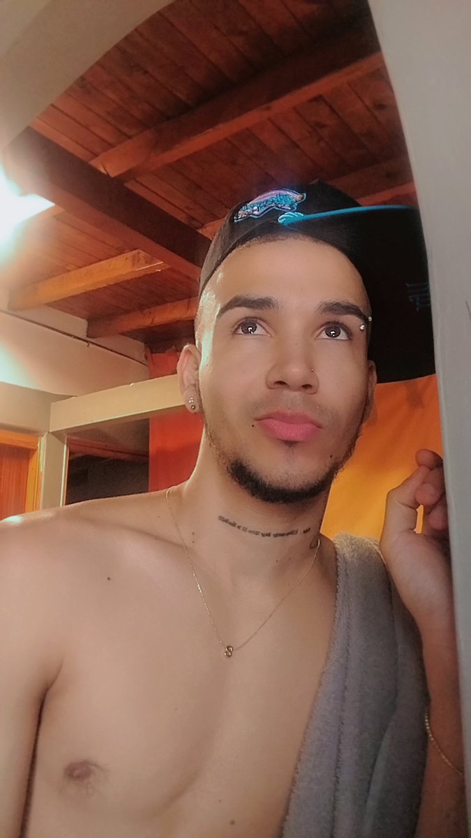 kaleht13's tweet photo. Ya es hora  de que 🤔  me enamore  otra vez 🙄 https://t.co/Reio1ugRIJ