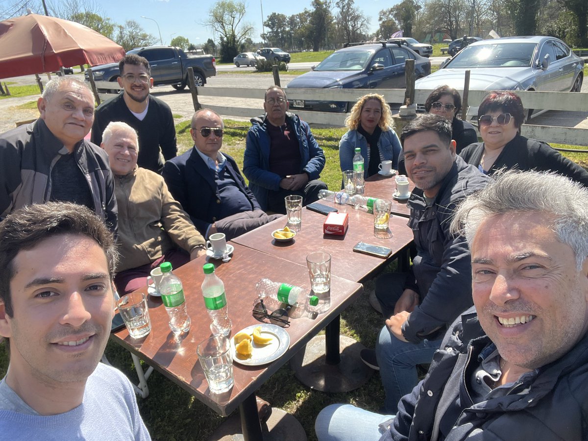 Nueva recorrida por la Provincia. 
Mañana en Castelli con Nahuel <a href="/nnawic/">Nahuel Camara</a> . #NuevoPRO 💛
Grindettismo con Buenos Aires. 
Gracias al equipo de Castelli. Seguimos Haciendo Juntos !