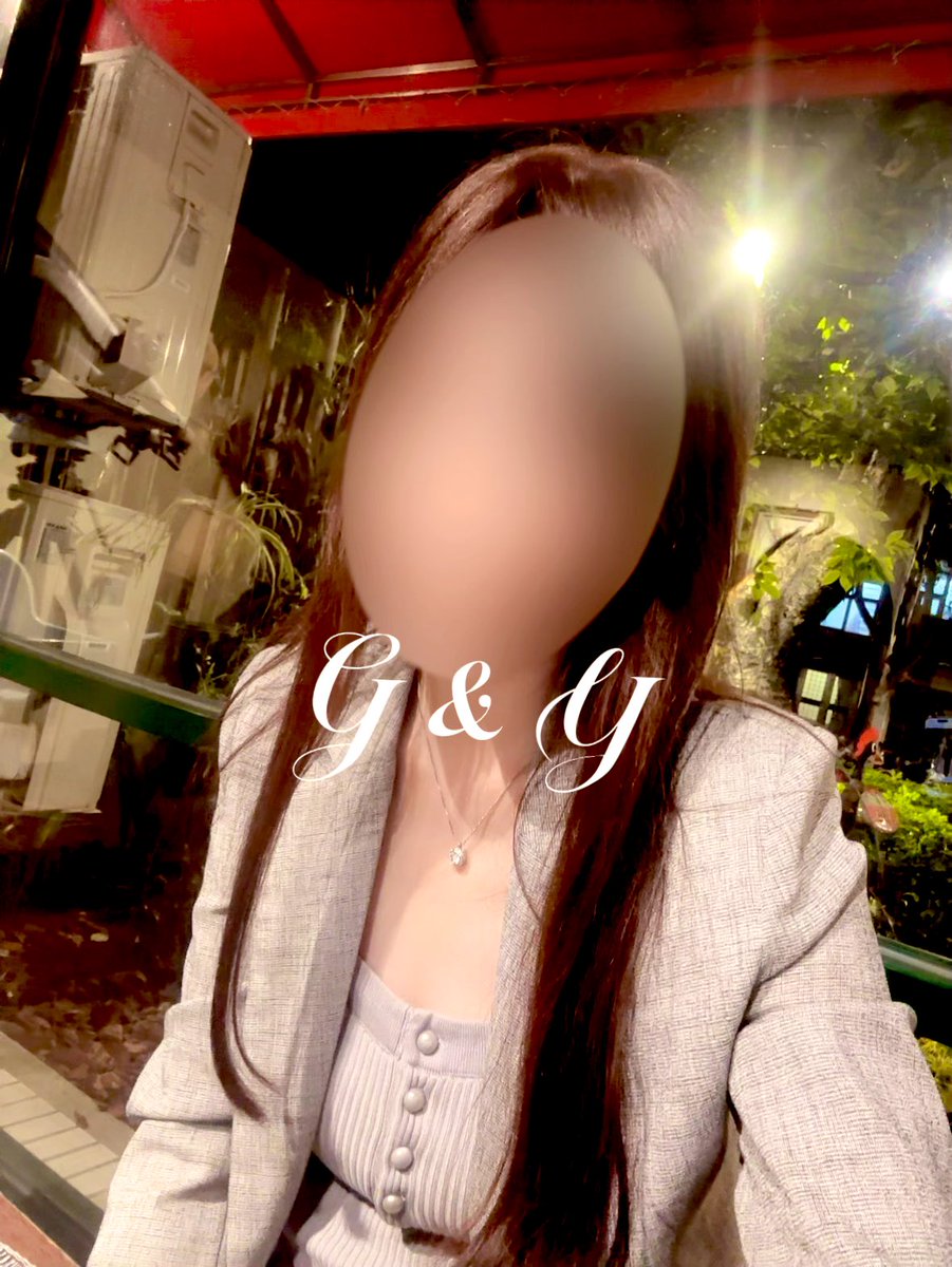 「不爭氣的濕了」

在一個夜色昏暗的地方，
等待第一次碰面的那個你～
跟單男聊完天卻不爭氣的濕了…

老公今天一直重複..
不爭氣的濕了😈
不爭氣的濕了😈
不爭氣的濕了😈

還好沒有之前誇張到流下來🫣

#氣質淫妻的聯誼心得筆記📝
#單男聯誼 #夫妻聯誼 https://t.co/Ac0jM5k8Lh