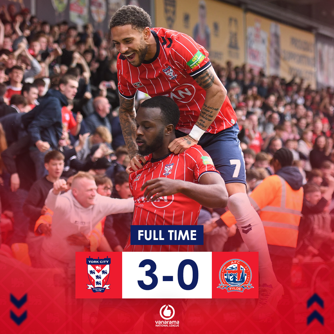 YorkCityFC's tweet photo. ⌚️ FULL TIME | It's four wins in four for Adam Hinshelwood and the lads, who also retain joint top status in @TheVanaramaNL. 👊

3-0 | #YCFC 🔴🔵