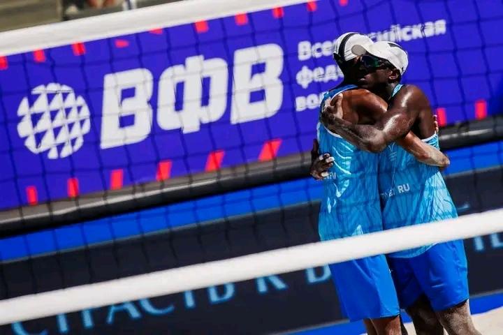 🏐💥 El #VoleibolDePlaya de #Cuba 🇨🇺 sigue dejando buenas sensaciones en este 2024

🇨🇺 Díaz y Alayo ganan la final de la Supercopa de #Rusia 🇷🇺 y se llevan el gran premio del torneo de un millón de rublos

📍La pareja cubana dominó invicta el torneo