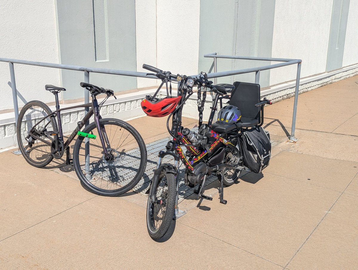 Hey <a href="/shopHSC/">Halifax Shopping Centre</a> , can you put up more secure bike parking? People choose solutions like this because your main bike racks are floating loose and can just be picked up with the bike and loaded onto a truck to steal.