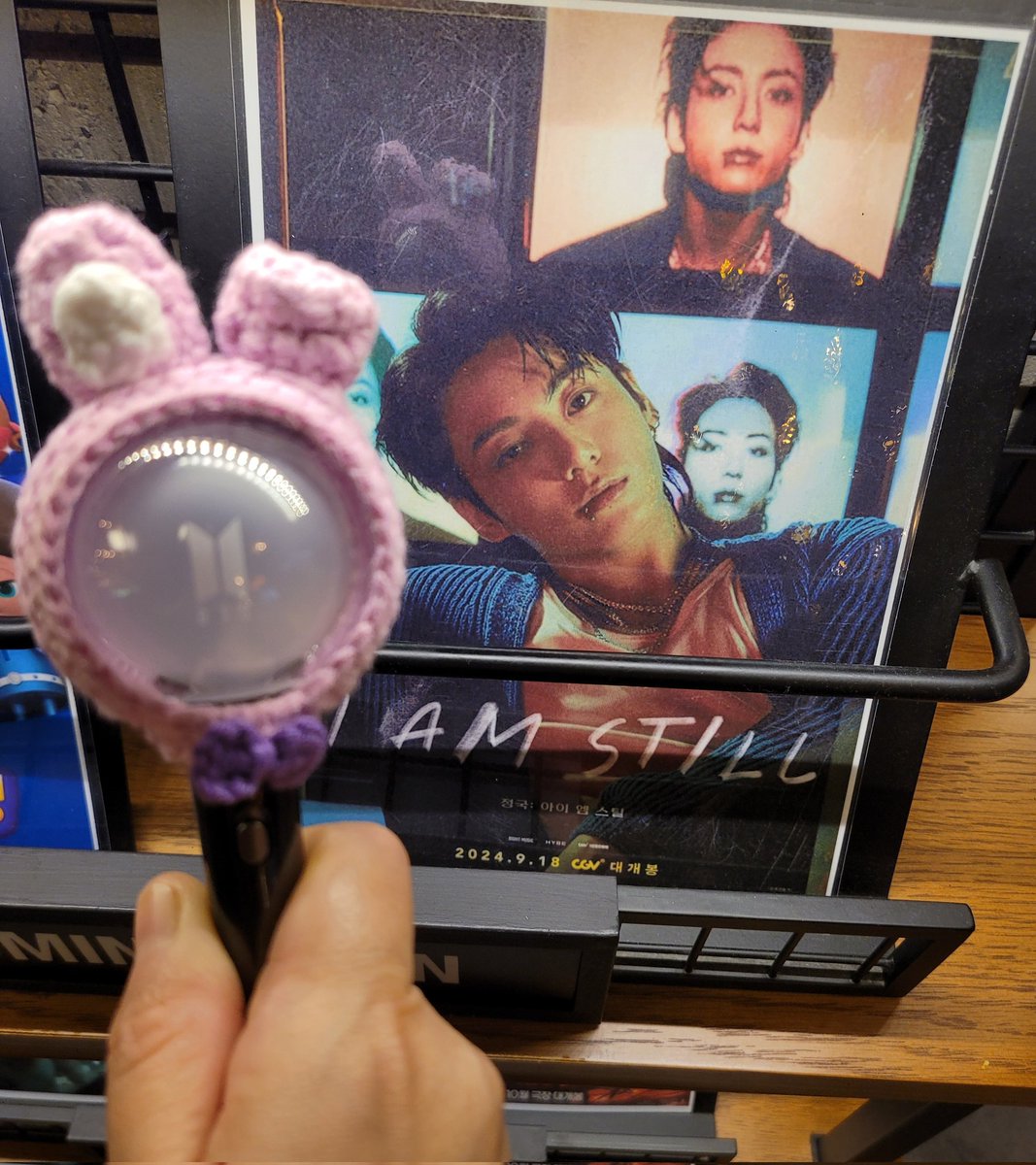 YooS210's tweet photo. 잘생긴 꾸기 ~♡
#lamstill #정국 https://t.co/ekd9rL0rYW