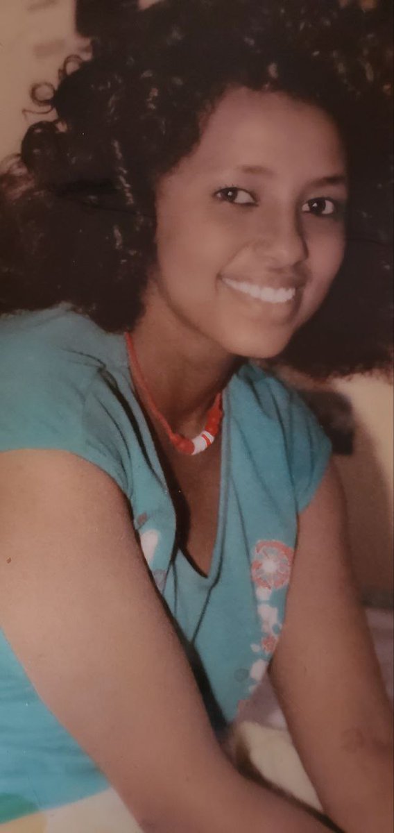 Hello Twitter family I am here to ask y'all a favor to share this tweet across all your socials as I am about to share a story that has been one of the saddest and sensitive topic in my family that is my missing aunt from my mom side.