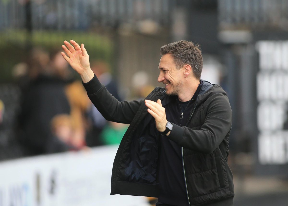 DDWWWW. 

Top of Sky Bet League Two. 

Only team left unbeaten. 

#Notts