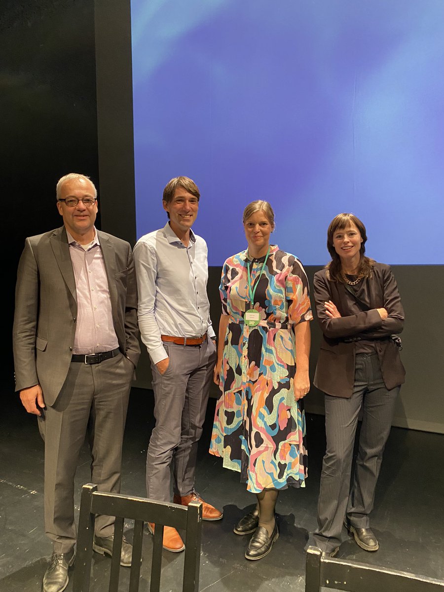 Einstein Foundation (@einstein_berlin) on Twitter photo Herzlichen Dank an das Panel <a href="/RichterHedwig/">Hedwig Richter</a>, Jens Beckert <a href="/MPIfG_Cologne/">Max Planck Institute for the Study of Societies</a> und Tobias Sauter @cliwac <a href="/HumboldtUni/">Humboldt-Universität zu Berlin</a> für die Expertise und die Einblicke, an Maike Voss für die spannende Moderation und an das Publikum für die kritischen Nachfragen beim @ilb_festival! #climatechance Herzlichen Dank an das Panel <a href="/RichterHedwig/">Hedwig Richter</a>, Jens Beckert <a href="/MPIfG_Cologne/">Max Planck Institute for the Study of Societies</a> und Tobias Sauter @cliwac <a href="/HumboldtUni/">Humboldt-Universität zu Berlin</a> für die Expertise und die Einblicke, an Maike Voss für die spannende Moderation und an das Publikum für die kritischen Nachfragen beim @ilb_festival! #climatechance
