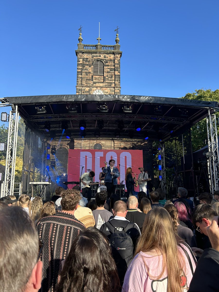 Sonic Boom Music Festival (@sonicboomfest) on Twitter photo Burton is LOVING <a href="/decobanduk/">DECO</a> ☀️☀️☀️☀️ Burton is LOVING <a href="/decobanduk/">DECO</a> ☀️☀️☀️☀️
