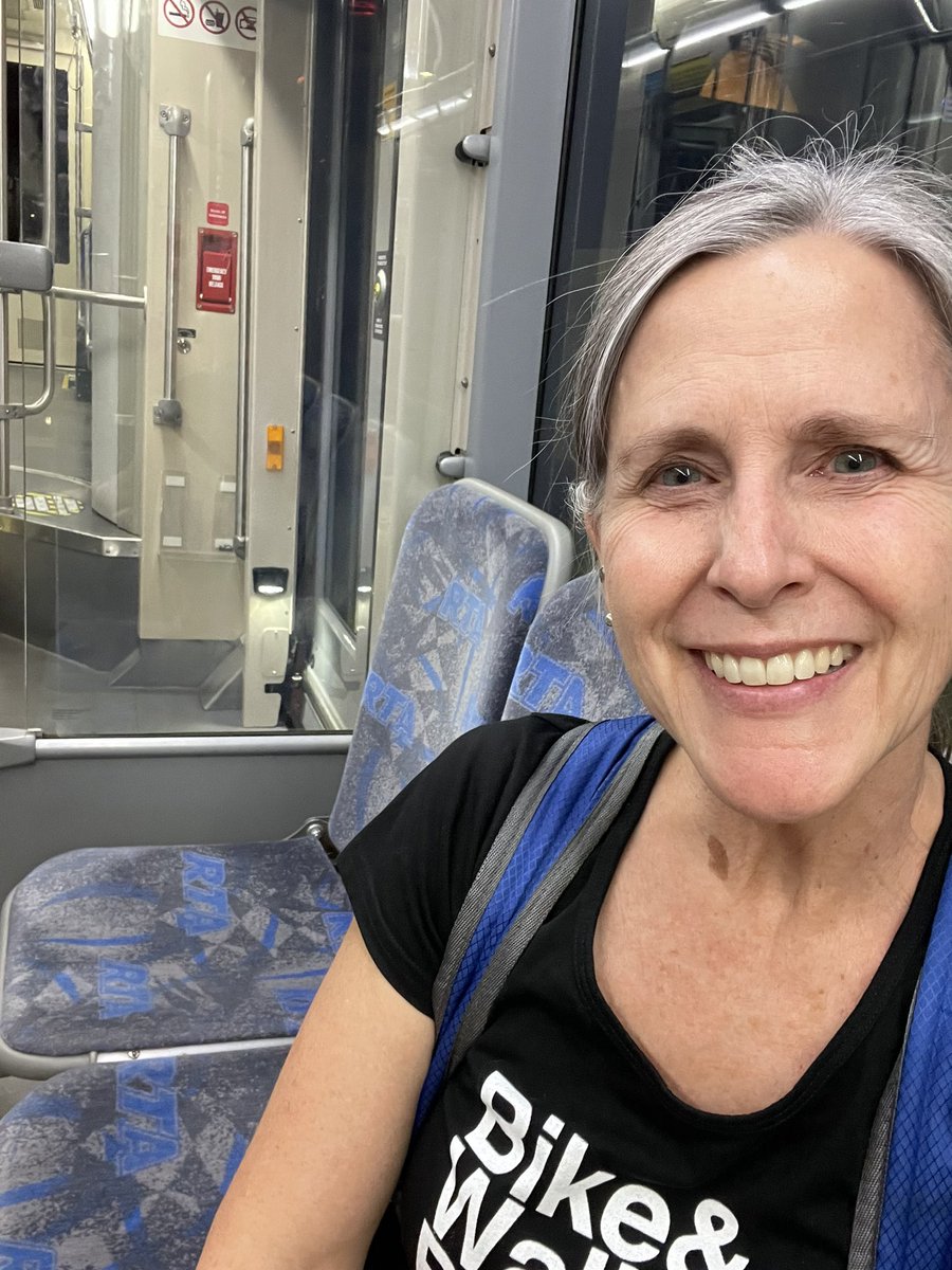 Great time last night w the @LSATucson and @AnnaZivarts completing a walk/roll audit and engaging w Anna about her book ‘When Driving is Not an Option’. Also walked there and took the streetcar back #ilovewhereilive