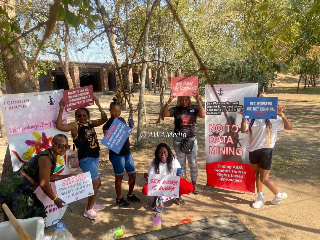 AWAdvocacy's tweet photo. Today is #Sept14
We fired up the braai to celebrate our resilience & commemorate #SexWorkersPrideAndVisibilityDay
We gathered to honour our strength & demand #SexWorkersRights #DecriminalizeSexWork #EndStigma
#RespectAll
@GlobalSexWork @redumbrellafund @mamacash @AfricaSexWork https://t.co/VVNcpD8o2q