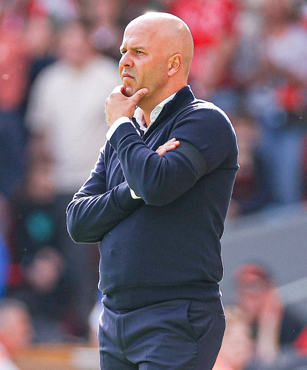 This clown started giving tactics lessons at Old Trafford after beating United like he was Pep, only to lose at home to Forest the next game.

Where's your tactics now? You fraud 😂😂