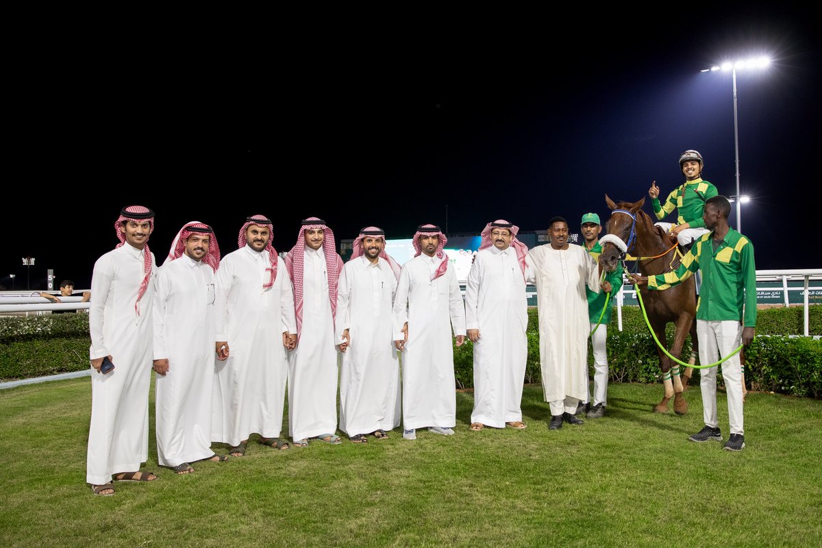 JockeyClub_SA's tweet photo. نتيجة الشوط الـ 6 الحفل ( 33 ) 

▫️الفائز : الشريد
▫️المالك : ابناء فهد منير العضياني 
▫️المدرب : سلمان العضياني 
▫️الخيال : نواف المضياني
▫️المسافة : 1600م
▫️الزمن : 1:46.61

#نادي_سباقات_الخيل 🐎 https://t.co/1IMIL72Vir