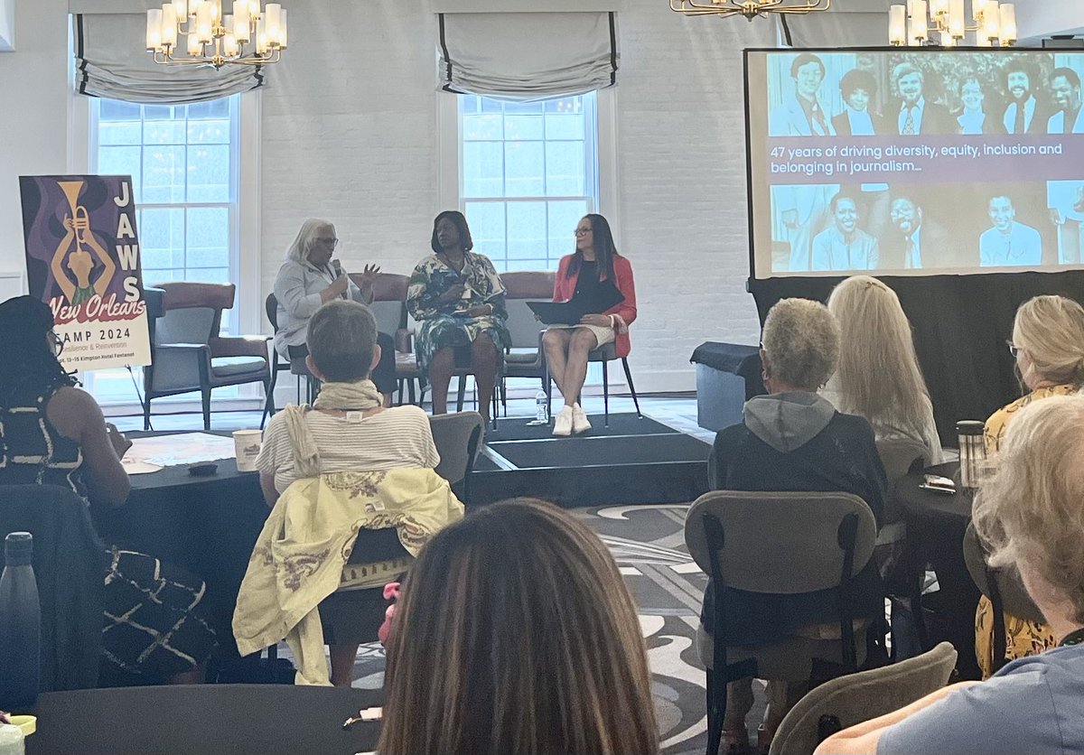 TanyaGazdik's tweet photo. Absolutely fascinating conversation about journalists and objectivity at @womenjournos conference led by the @MaynardInst #JAWS #MaynardInstitute. https://t.co/mwnjUlnNew
