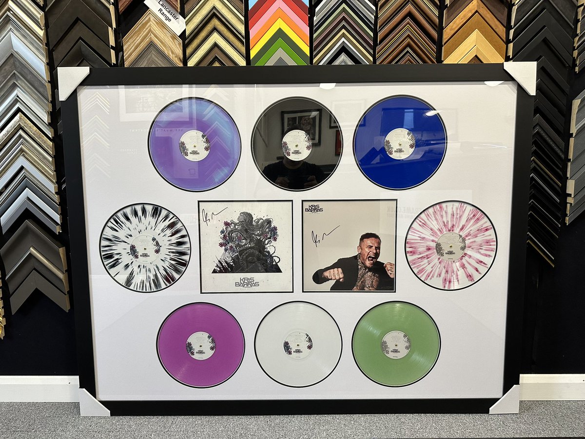 easyframeUK's tweet image. Framed so many vinyl over the years but have to say framing @jamiehuggett 8 vinyl @KrisBarrasBand in one frame is up there with the best. It was a challenge ! And it does look AWESOME 🤩 

#vinyl #krisbarras #framing #EasyFrame 

@EaracheRecords