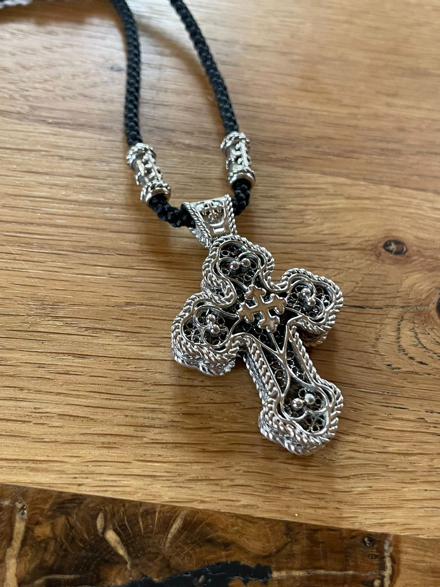 ArsenijeT11585's tweet image. Ускоро у продаји 

Архистратизи 

#крст #православље #krst #pravoslavlje #orthodox #Byzantine #filigran