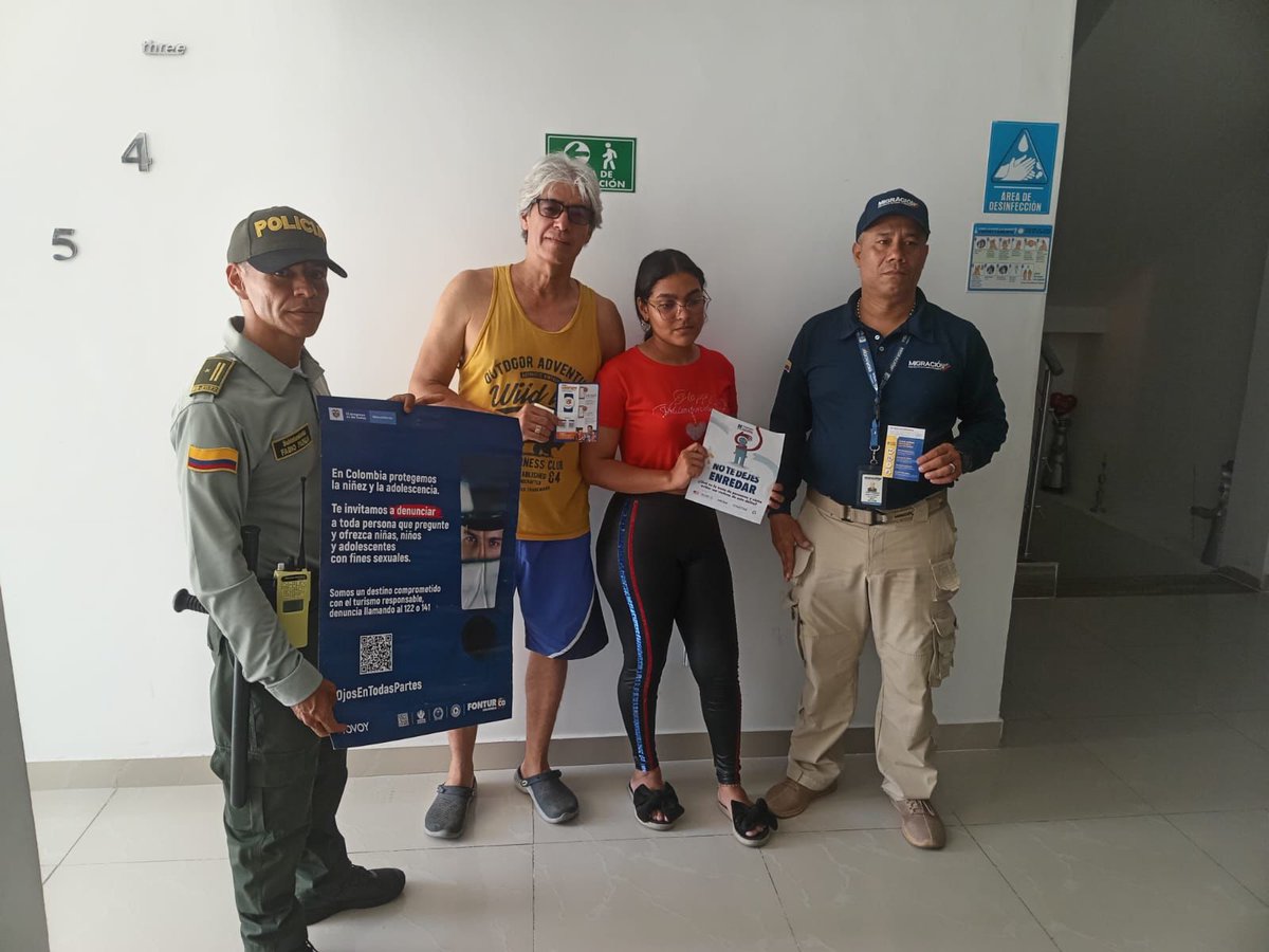 policiasbiensud's tweet image. 📍En #BugaValle #ProteccionTurismo en coordinación con @migracioncol, realizo visita a los prestadores Turísticos para capacitarlos en el manejo de la aplicación del Sistema de Registro de Extranjeros y prevenir la ExplotaciónSexual Comercial de NNA 
@proteccionponal #YoSoyPAIS