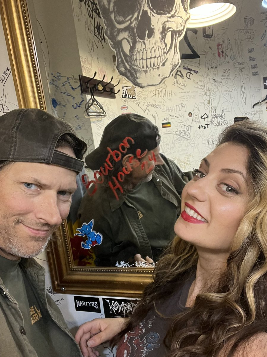 BourbonHouse_'s tweet image. We are live in London Ontario tonight at @fitzrays! Doors at 9 😉 🤘🇨🇦 #rocknroll #bluesrock #retrorock #londonon #londonontario #fitzrays #saturday #livemusic #londononmusicscene #womenofrock #70svibes #greenroom #greenroomshot #behindthescenes