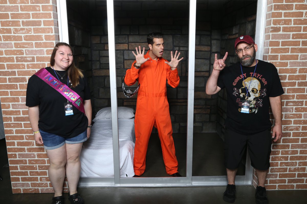 MIWSwiftie570's tweet photo. FINALLY!!! @spencerink #SSC3 https://t.co/bTFpVuDYdI