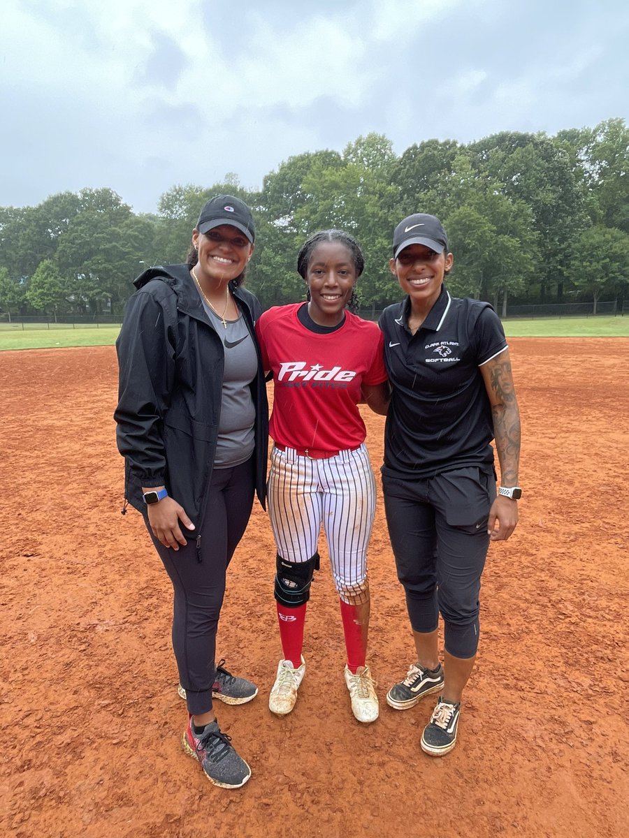 OliviaJenkins08's tweet image. Great day @ClarkAtlantaSB today! Thank you to the coaching staff and players for showing me around the campus‼️
#2025Grad #EarnedEveryDay #CAU 
@HbcuepCamps @bloodlinesport @lipridemartinez @SBRRetweets @CollegeSBLove @DfwSho @TopPreps @UWAA_United @ccprospects23 @CoastRecruits