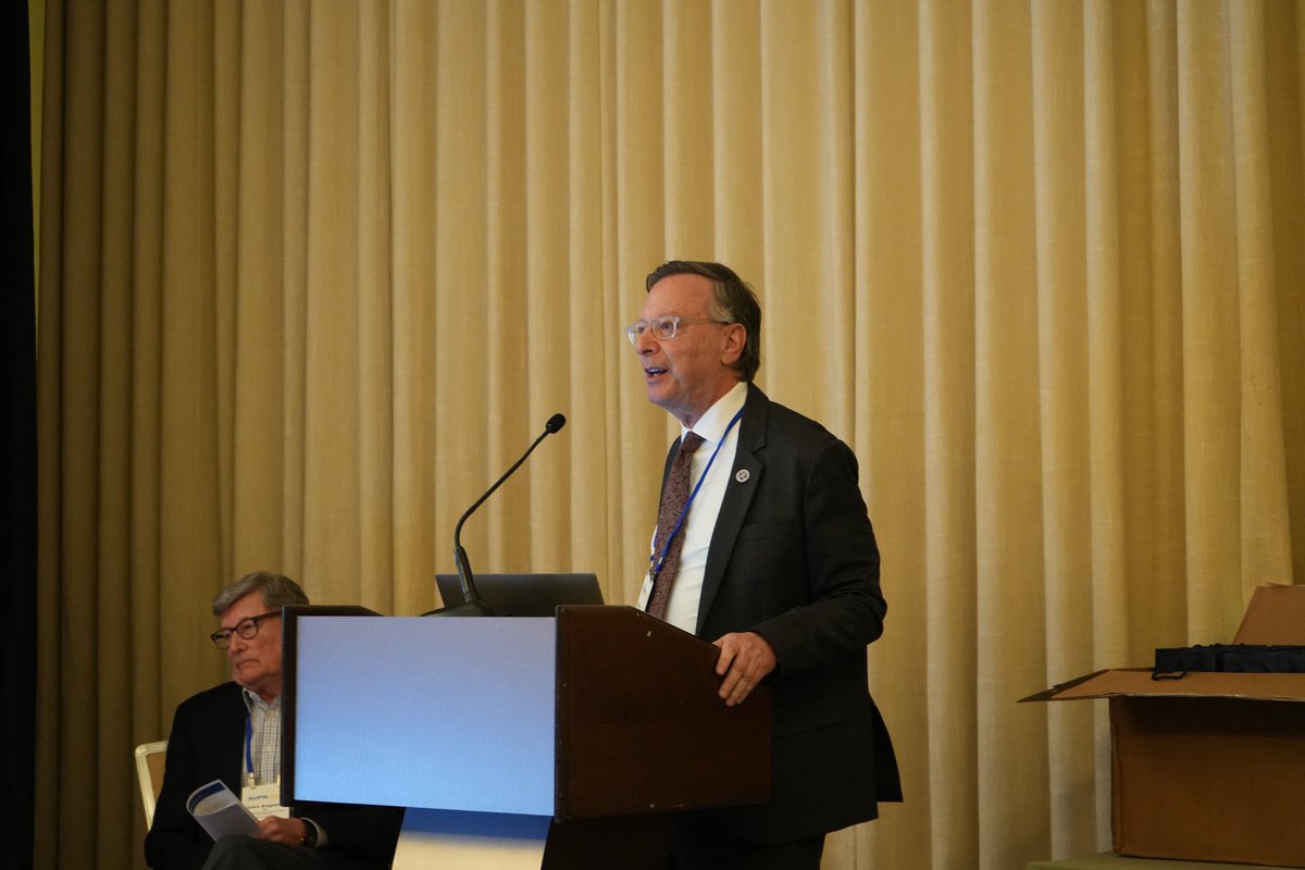 AALN_leaders's tweet photo. Thank you to our speakers and everyone who joined us for our Business Meeting &amp; Awards Ceremony at #AUPN2024! It was helpful to hear updates from organizations relevant to #neurology leaders, and congratulations to all of our 2024 AUPN Faculty Leadership Award winners! https://t.co/oqcqFxmnbd
