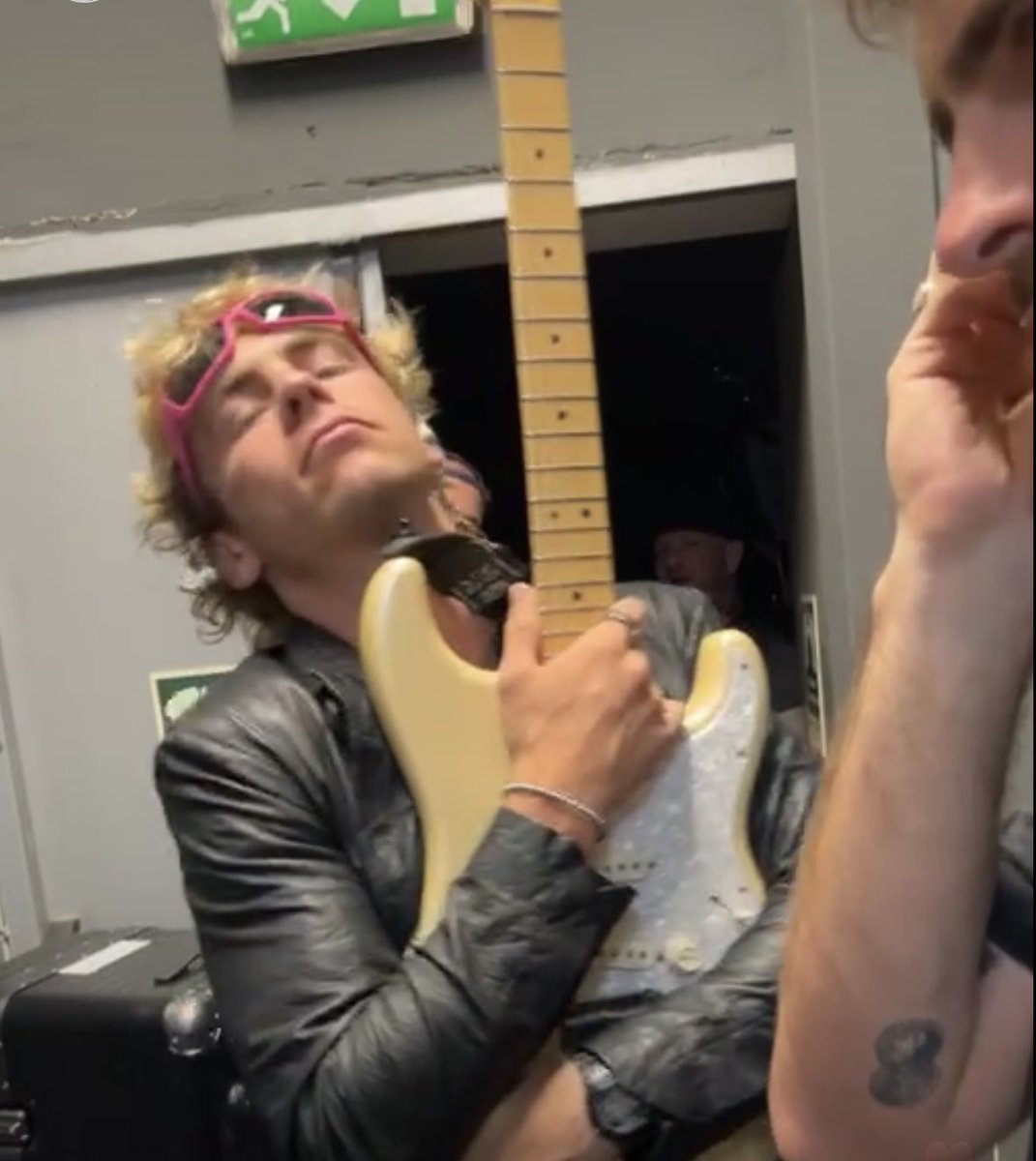saw the driver era ONE TIME and now i’m down so bad