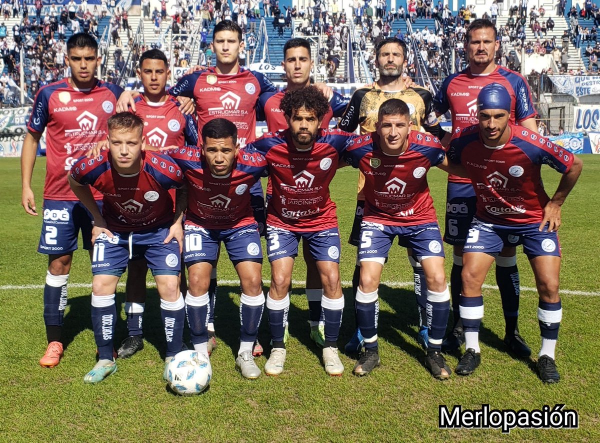 MerlopasionOK's tweet photo. Deportivo Merlo le ganó por 2-1 a Excursionistas con goles de Rodrigo Cao.

⚪🔵⚪ Vamos Merlo!!! https://t.co/SZSYYf9IGu