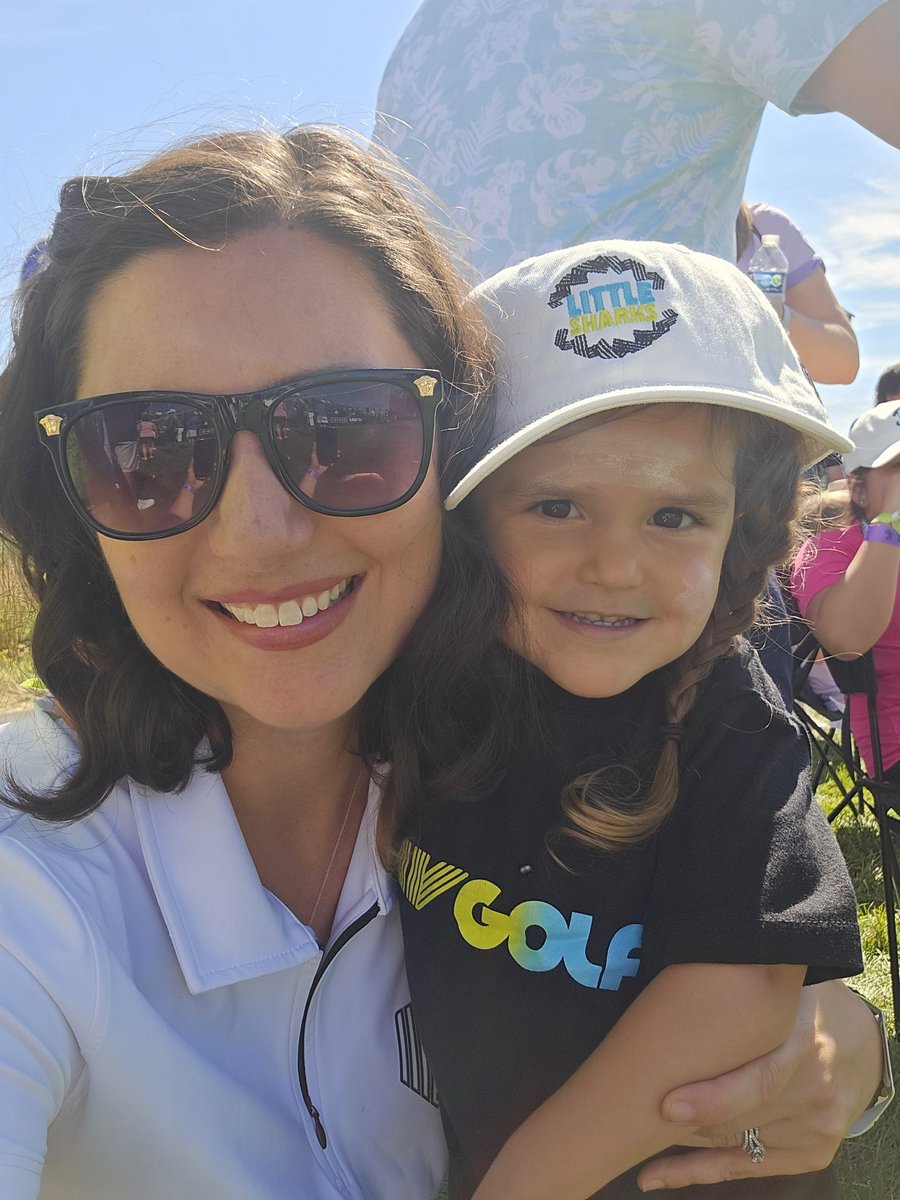 ccarpos's tweet image. Day 2 of @livgolf_league - #LIVGolfChicago in #Bolingbrook

⛳️ @BolingbrookGC hosting #LIVGolf