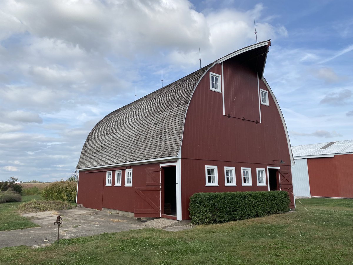 douglasmilesCRG's tweet photo. Nevada, Iowa
Twedt Farm, once owned by Hoyt Sherman (brother of Civil War General William Tecumseh Sherman).
#Iowa #BarnTour https://t.co/kYccK1eBtd