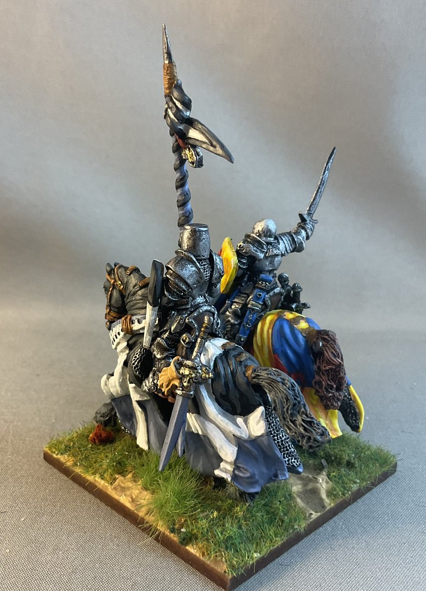 Oldwargamer's tweet photo. More #GamezoneMiniatures #Knights finally based and completed.
#wargaming #28mm #medieval #wargamer #wargames #miniatures #Oldworld #Bretonnians #warhammer #WHFB #warhamerfantasybattle https://t.co/o6g0fOLfLM