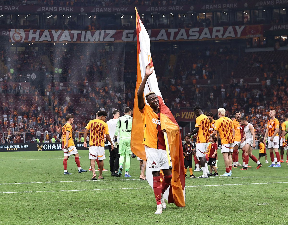 SportyBetNG's tweet photo. ๐ Dream debut for Victor Osimhen!
First start, first goal for Galatasarayโs new star striker.
The perfect way to announce himself on a big stage! โจ๐ณ๐ฌ
#VictorOsimhen #Galatasaray #DebutGoal #StarPerformance #SuperEagles #SportyBet https://t.co/uY7WDgLAOz