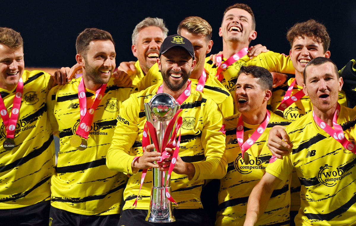 Best night ever.

Good night, Glosters. This one's for you! 💛🖤

#WeAreGlorious