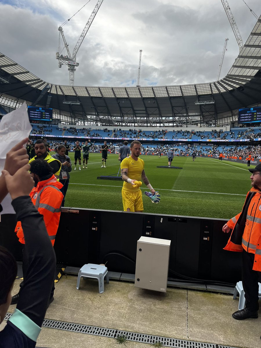 Not the result we wanted but Noah came away with the biggest smile after getting his hero's shirt after the game thank you Mark Glekken and <a href="/BrentfordFC/">Brentford FC</a> #bees