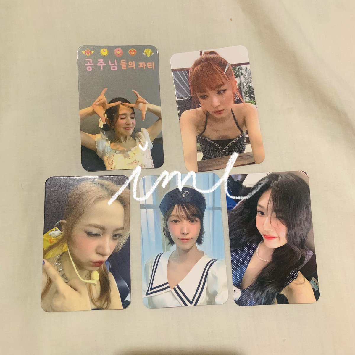 imlcart's tweet photo. wts lfb ww ph 💌

RED VELVET FANCON TOUR IN MANILA PHOTOCARD SET 

-dm your offers !
-i have no control w/ pc quality and printing so accept it as is

#레드벨벳 #RedVelvet
#RedVelvet_FANCON_TOUR_in_MANILA #2024_RedVelvet_FANCONTOUR

# wendy irene yeri joy seulgi https://t.co/G7xCQA412S