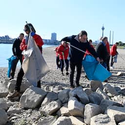 Vrijwilligers ruimen 300 ton rommel op langs Duitse rivieren dlvr.it/TDDx7K