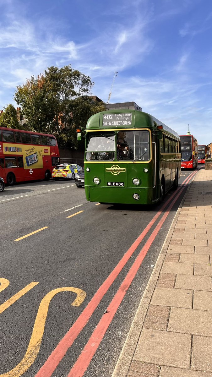TellerMarie's tweet photo. #vintagebus #vintage #vintagebusday #VintageStyle #oldbus #oldbuses #oldroutemaster #routemaster #routemasterbus #photo #photoghraphy #photographer #photooftheday #bus #busspotter #bromley #kent #london #ldn #beautiful https://t.co/4fBRjaAMja