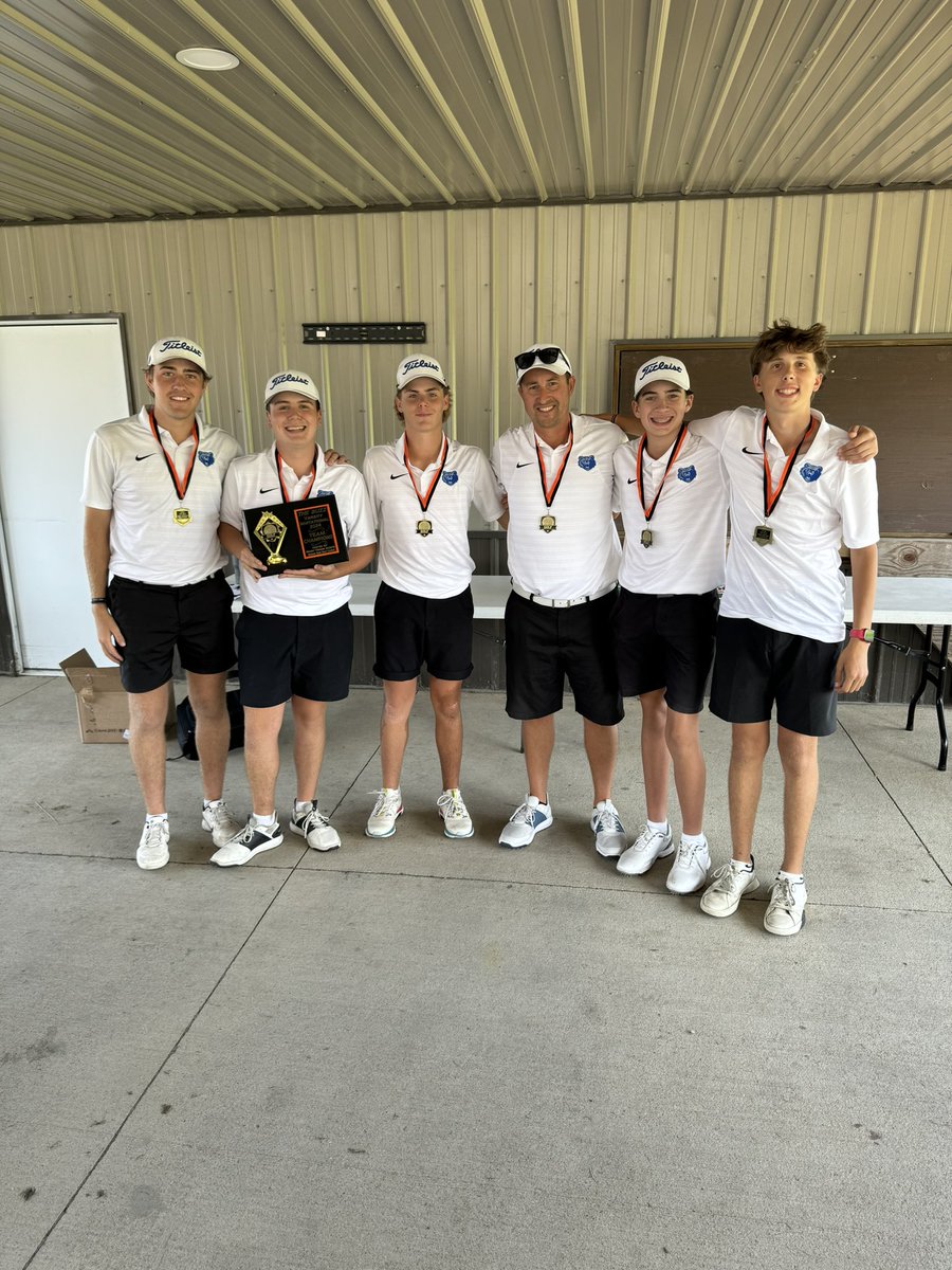 BerlinBearsBoysGolf tweet media