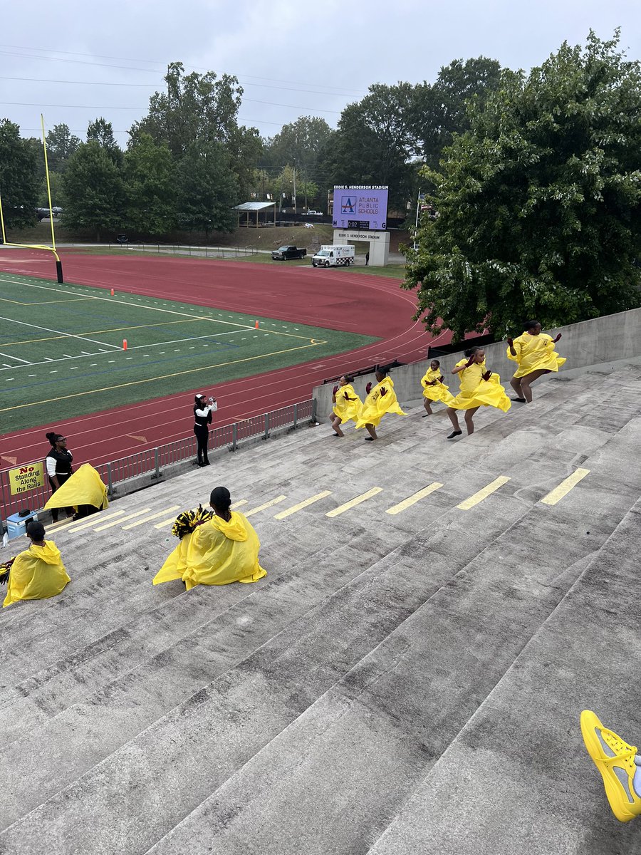 kimogibbs's tweet photo. Great win for @APSMLK Jaguar Football Team, out scoring the Sutton Cougars 22-7. #KingJaguars #GoodCoaching https://t.co/vIhzZik4Nn