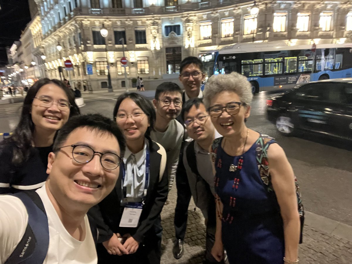 gechang_yu's tweet photo. Wonderful sessions in EASD 2024, Madrid, and my first oral presentation in my PhD period.  Gracias! @CUHKMedicine https://t.co/C1u7ucaf2k